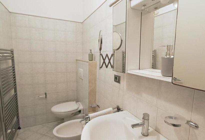 Апартаменты 1 Спальня Нижний Этаж, Edera Rooms And Apartment