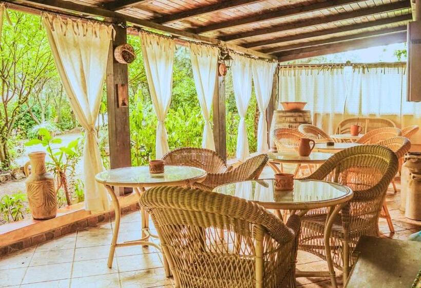 Четырехместный Номер Классик, Affittacamere Sa Bratza Vacanze