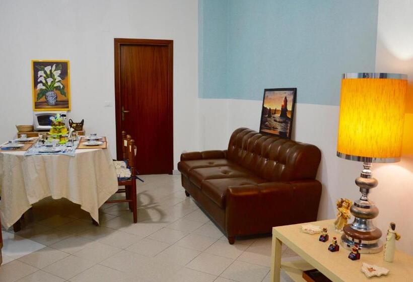 اتاق لوکس, B&b Vicolo Del Chiostro