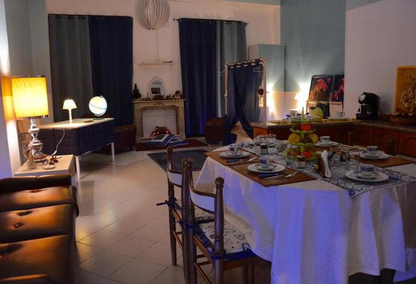 اتاق لوکس, B&b Vicolo Del Chiostro