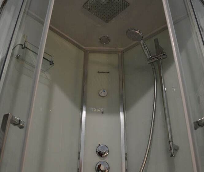 اتاق لوکس, B&b Vicolo Del Chiostro