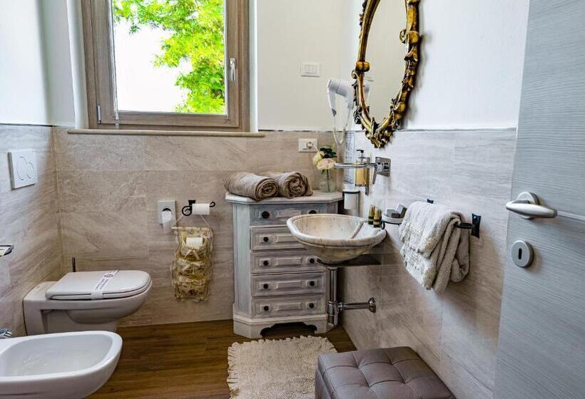 اتاق لوکس با تخت بزرگ, Agriturismo Le Fontanelle Da Valente