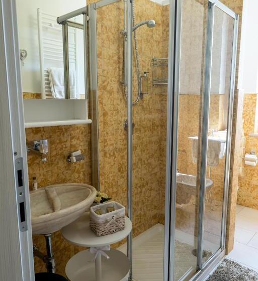 اتاق لوکس با تخت بزرگ, Agriturismo Le Fontanelle Da Valente