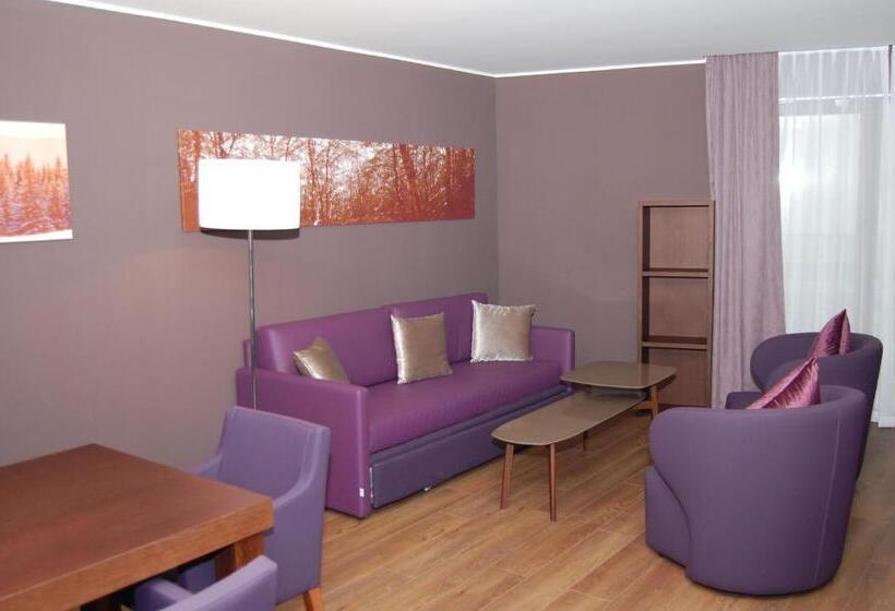 سوییت, National Park Hotel & Spa