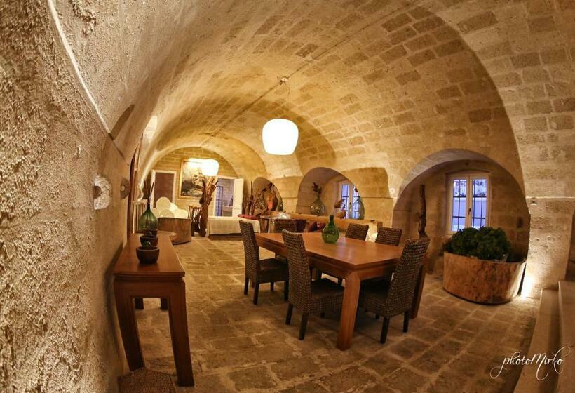 استودیوی لوکس, Domus Decclesiis