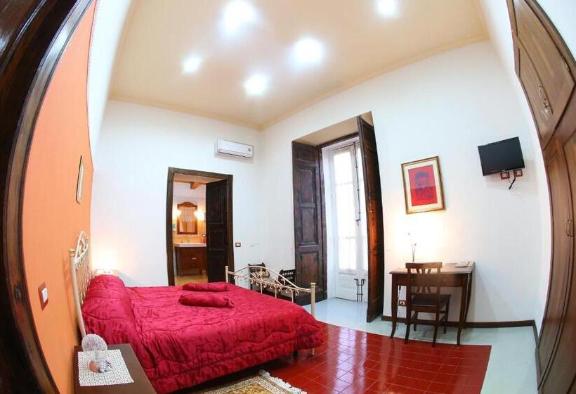 سوئیت با بالکن, Casa Lissania