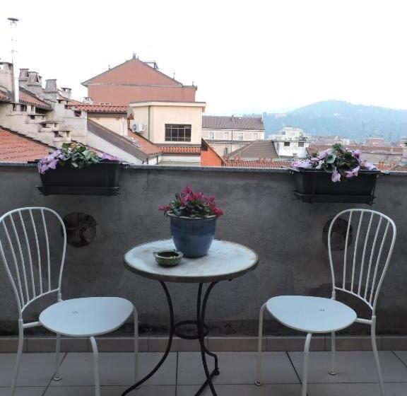 استودیو استاندارد با بالکن, Residenze Torinesi