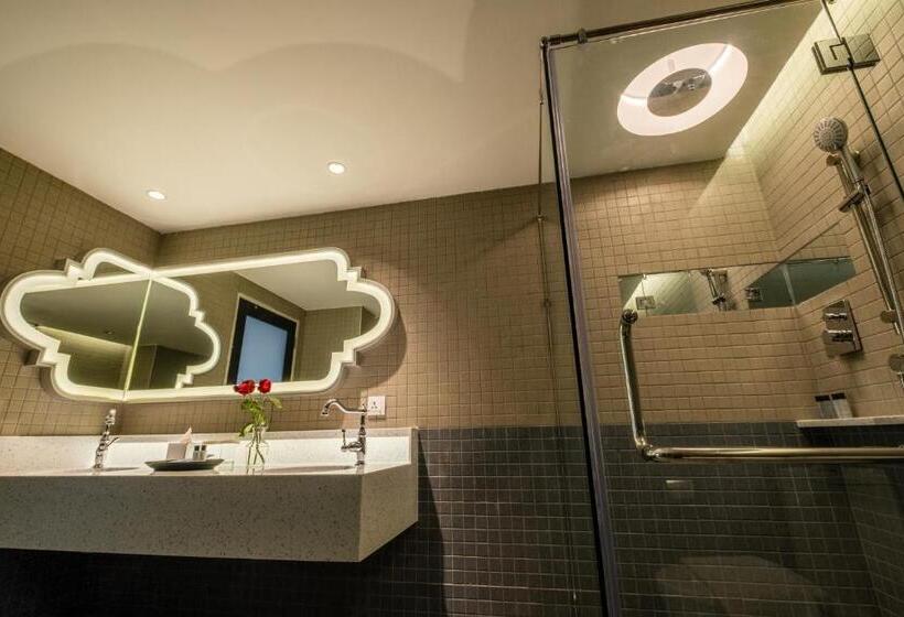 سوییت اجرایی, Grand Swiss Belhotel Melaka