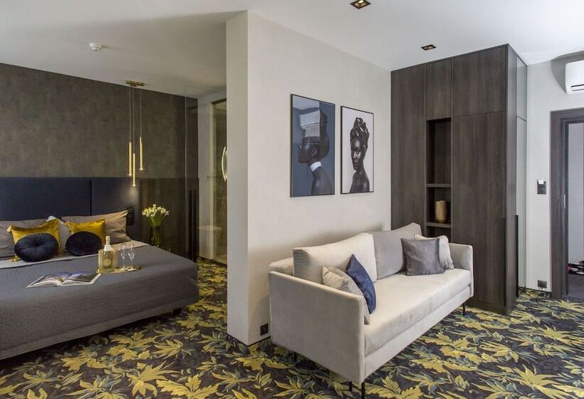 Апартаменты Deluxe 1 Спальня, Atrium