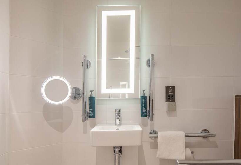Номер Стандарт Адаптированный для Инвалидов, Doubletree By Hilton London   Chelsea