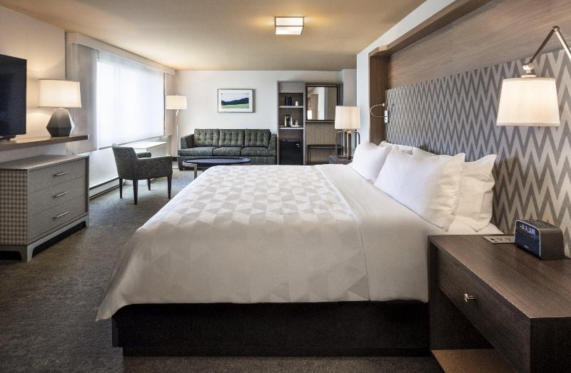 اتاق اجرایی با تخت بزرگ, Holiday Inn Montreal Longueuil, An Ihg