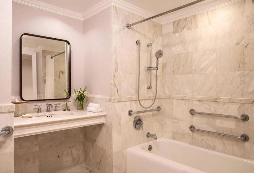 스탠다드 룸 킹사이즈 침대, The Ritzcarlton Orlando, Grande Lakes