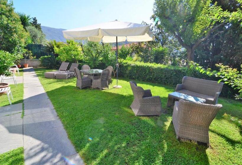 اتاق سوپریور با چشم‌انداز باغ, Villa Margherita