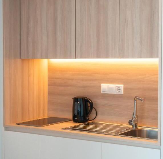 Апартаменты 1 Спальня Боковой Вид на Море, Portomar Apartments