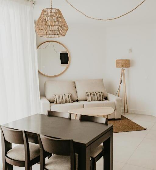 شقة غرفتين, Portomar Apartments