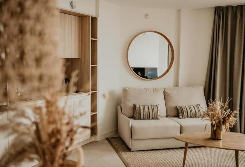 شقة غرفتين, Portomar Apartments