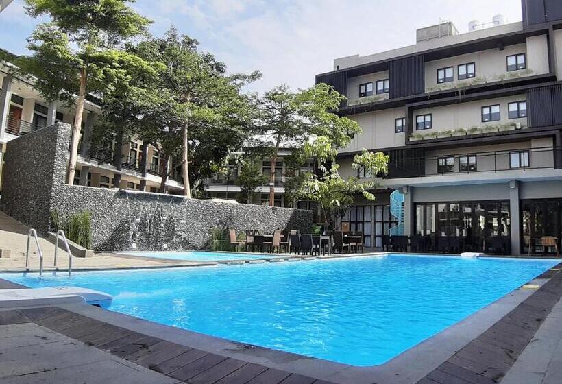 Номер Deluxe, Grand Cordela Hotel As Putra Kuningan