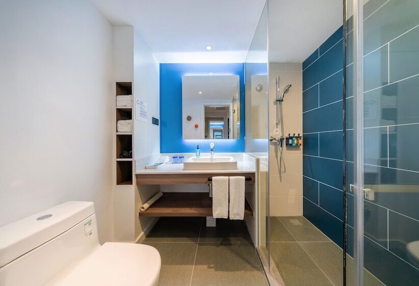 Suite with lake view, Holiday Inn Express Hangzhou Westlake East, An Ihg