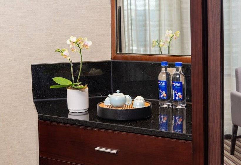 Номер Executive, Binbei Yiho