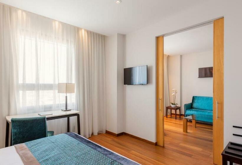 سوییت جونیور, Eurostars Gran Valencia