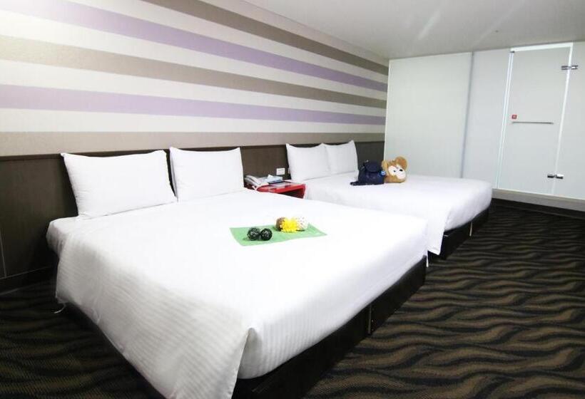 Economy Quadruple Room, Liho Hotel Tainan