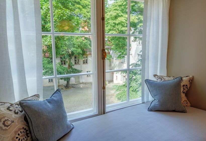 اتاق سوپریور, Schlössle Hotel   The Leading Hotels Of The World