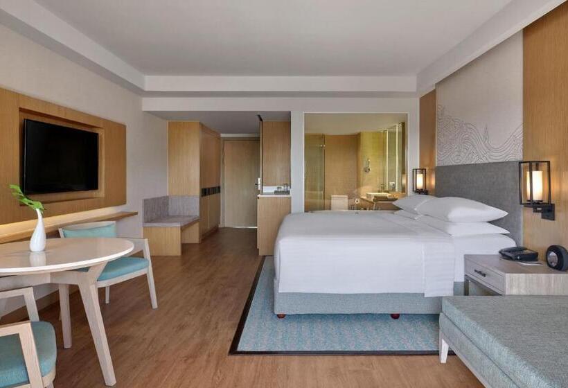 스탠다드 룸 1층, Phuket Marriott Resort & Spa Merlin Beach