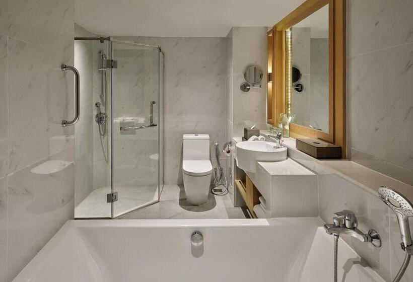 풀장 전망 디럭스 룸, Phuket Marriott Resort & Spa Merlin Beach
