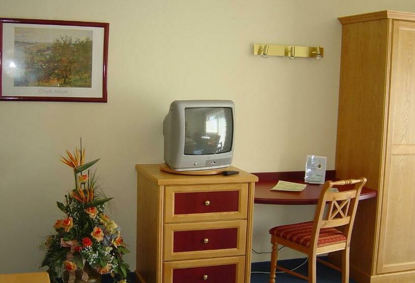 Quarto Estandar, Garni Hubertushof