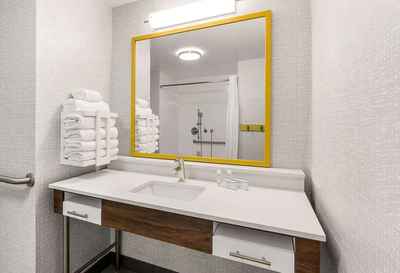 Номер Стандарт, Hampton Inn & Suites Watsonville