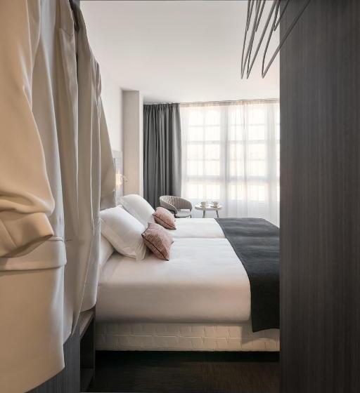 디럭스 룸, Hostal Pórtico
