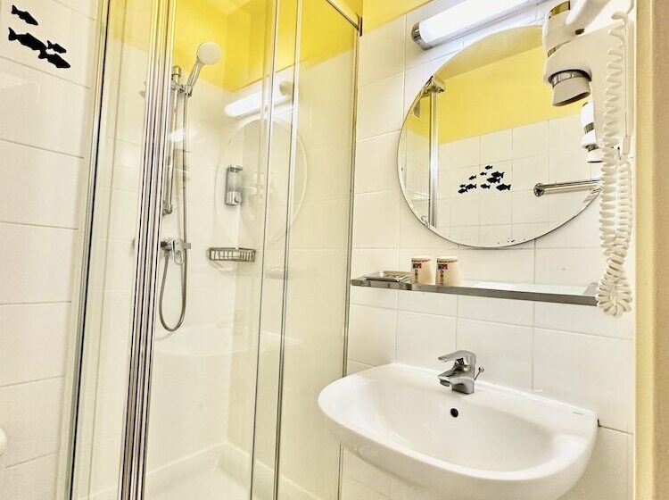 اتاق استاندارد, Bellevue Montmartre