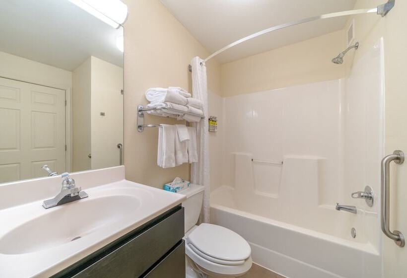 Студия Стандарт, Candlewood Suites Washington Fairfax, An Ihg