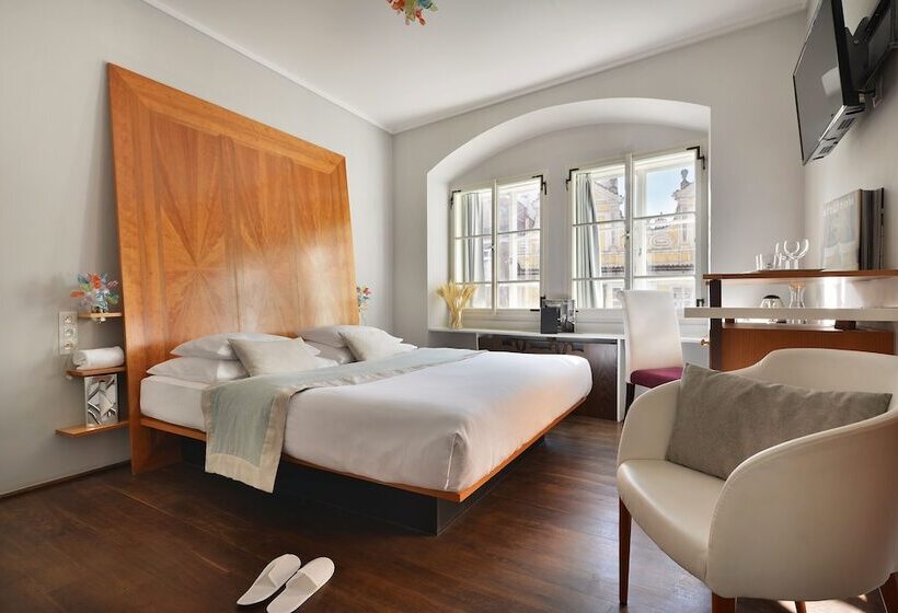 اتاق سوپریور, Design Hotel Neruda