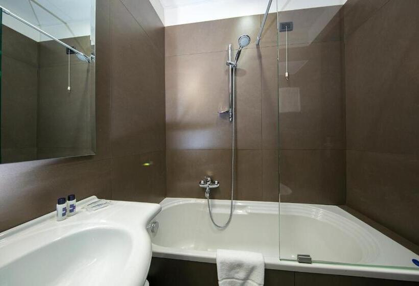 اتاق سوپریور با بالکن, Mediterranea Hotel & Convention Center