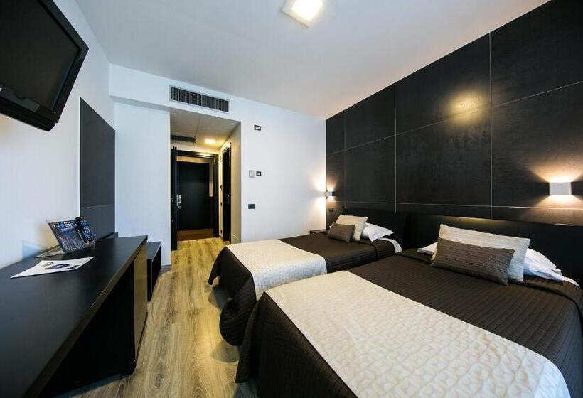 اتاق استاندارد سه نفره, Mediterranea Hotel & Convention Center