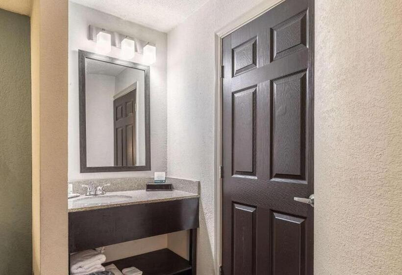 חדר סטנדרט, Quality Inn Memphis Northeast Near I40