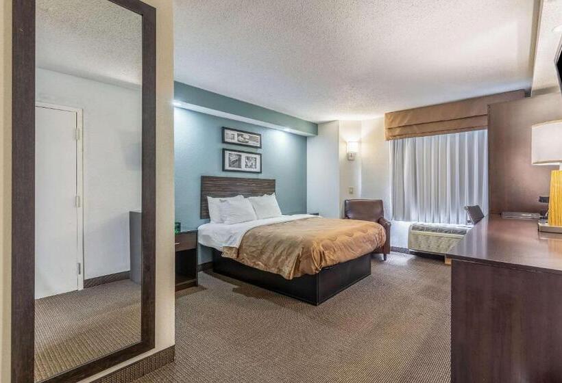 חדר סטנדרט מותאם לאדם עם מוגבלויות, Quality Inn Memphis Northeast Near I40