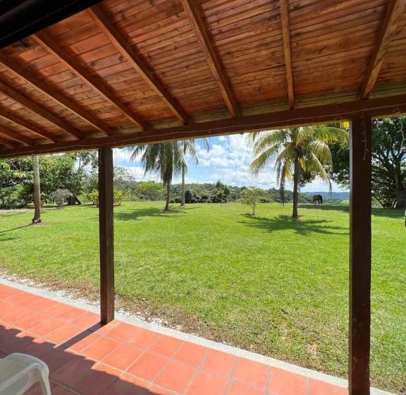 اتاق لوکس, Finca Hotel Doradal