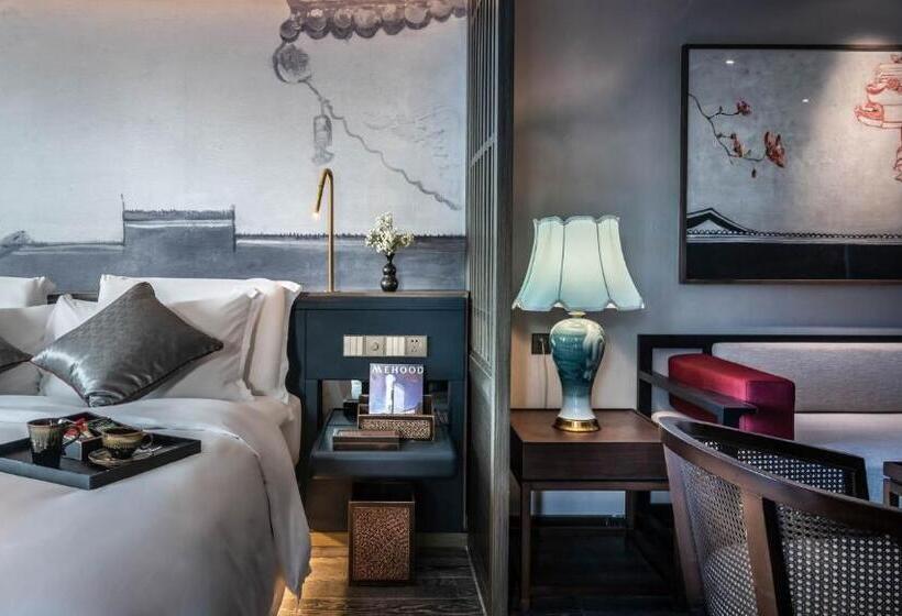 اتاق لوکس با تخت بزرگ, Guangzhou Elegant