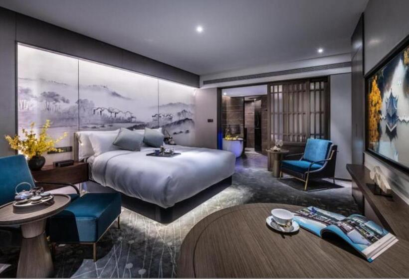 سوئیت با چشم‌انداز رودخانه, Guangzhou Elegant