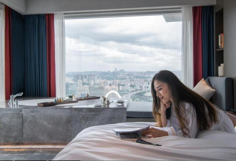 سوئیت با چشم‌انداز رودخانه, Guangzhou Elegant