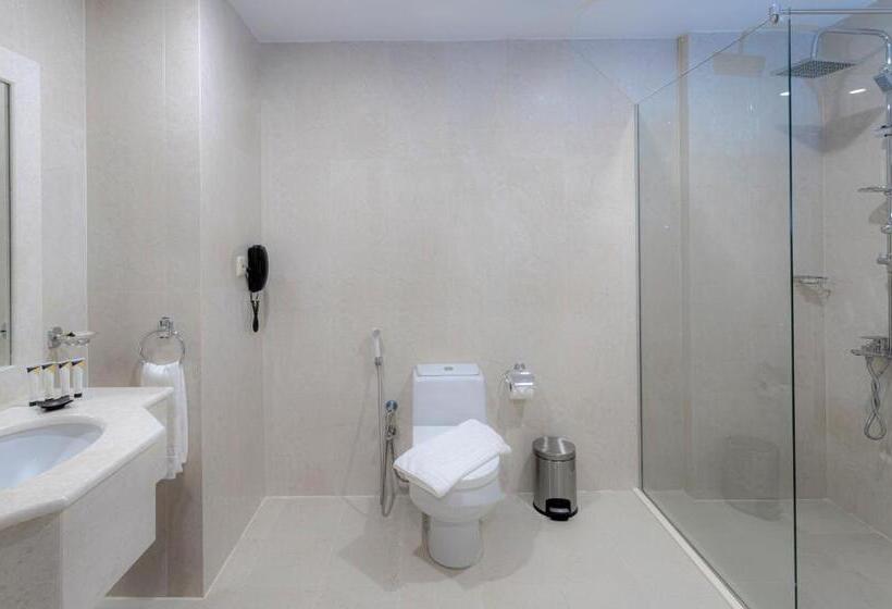 Полулюкс Повышенной Комфортности, Season Star Hotel Madinah