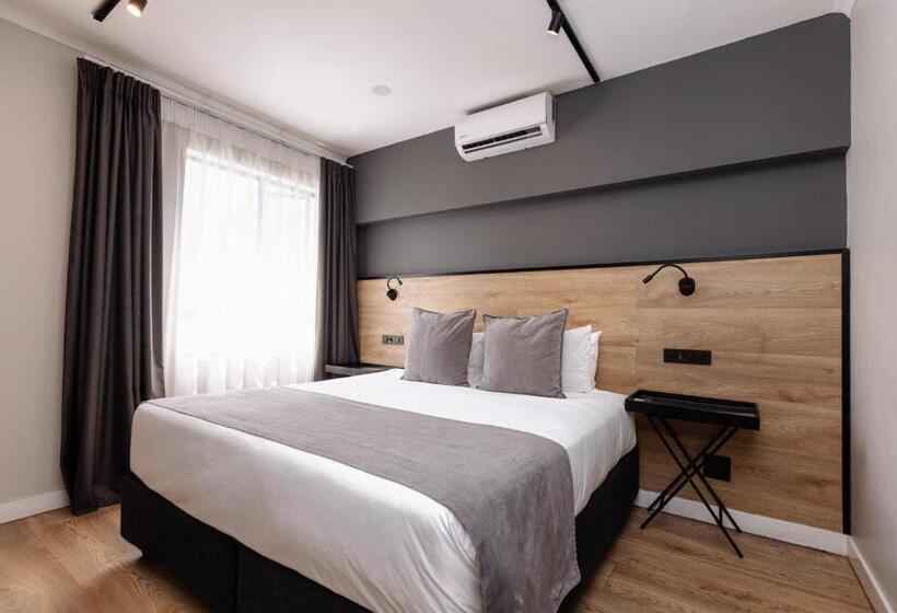 سوئیت اجرایی با تخت کینگ, Mint Hotel 84 On Katherine