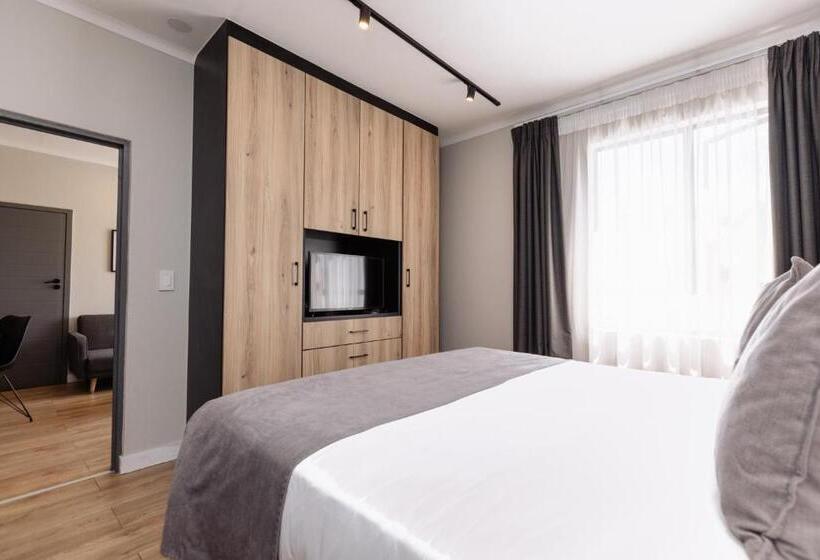 سوئیت اجرایی با تخت کینگ, Mint Hotel 84 On Katherine