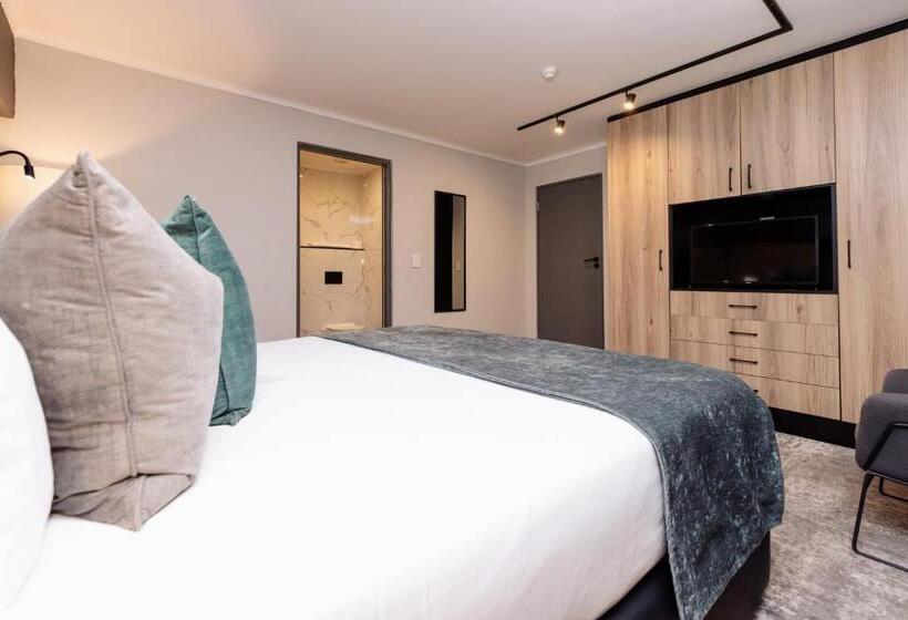 سوئیت 2 خوابه, Mint Hotel 84 On Katherine