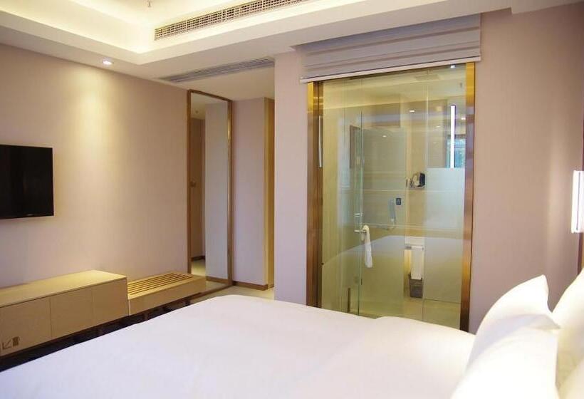 Номер Deluxe Кровать Кинг, Lavande Hotel Neijiang High Speed Railway Station Peace Plaza