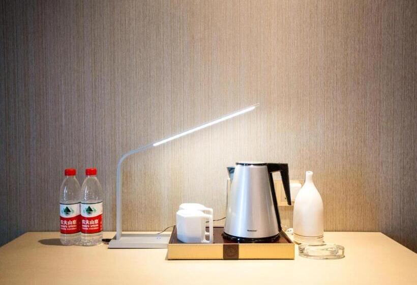 비즈니스룸, Lavande Hotel Urumqi High Speed Railway Wanda Plaza