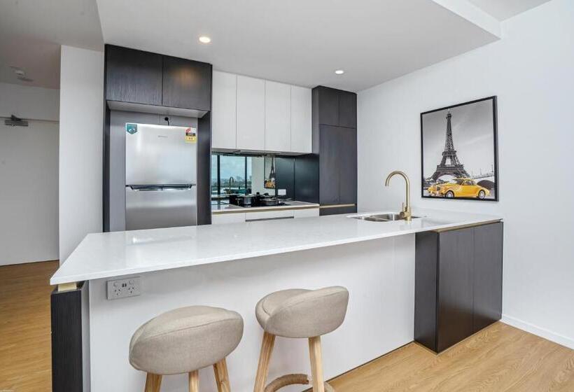 2 Bedrooms Apartment River View, Peninsular Gold Coast