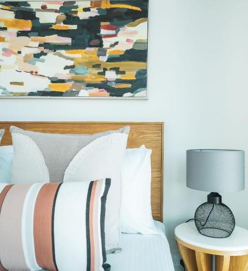 شقة 3 غرف, Vue Broadbeach   Official